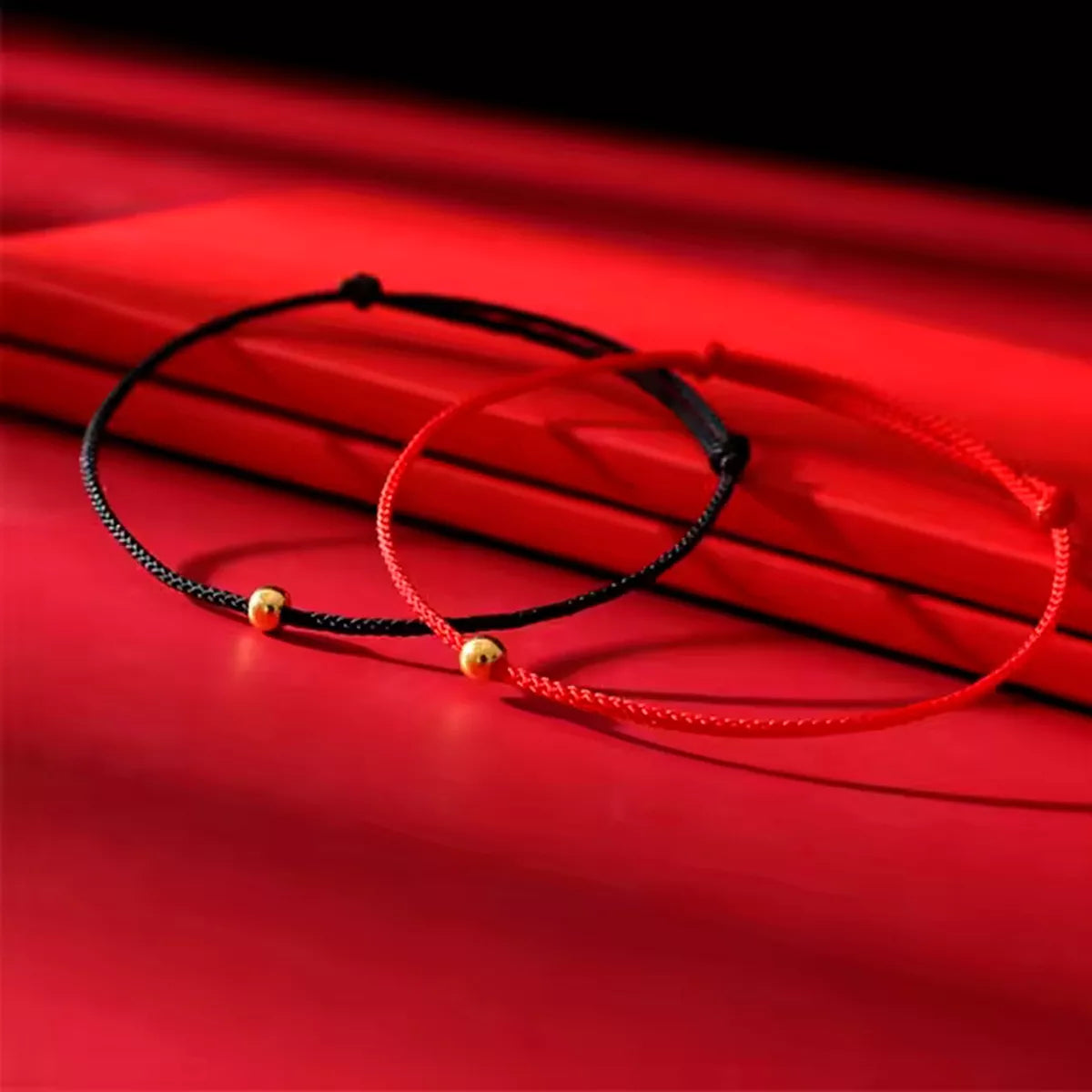 Pulsera Hilo Rojo Pepita De Oro 4mm