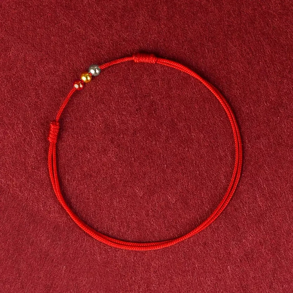 Pulsera Hilo Rojo De Los Tres Oros En Oro Real De 18 Kilates