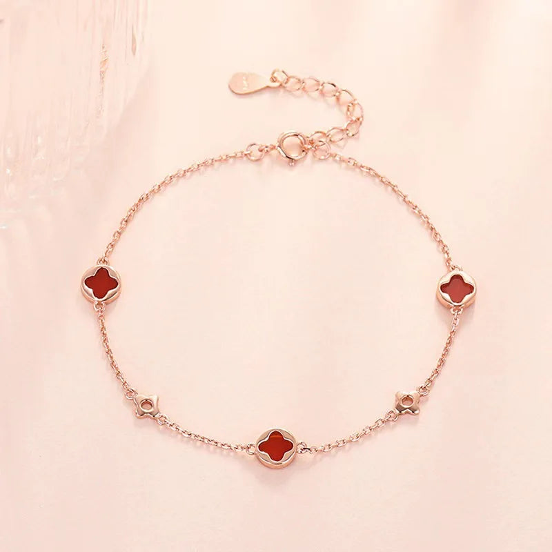 Pulsera de Trébol en Plata de ley Simple, Moderna y Lujosa