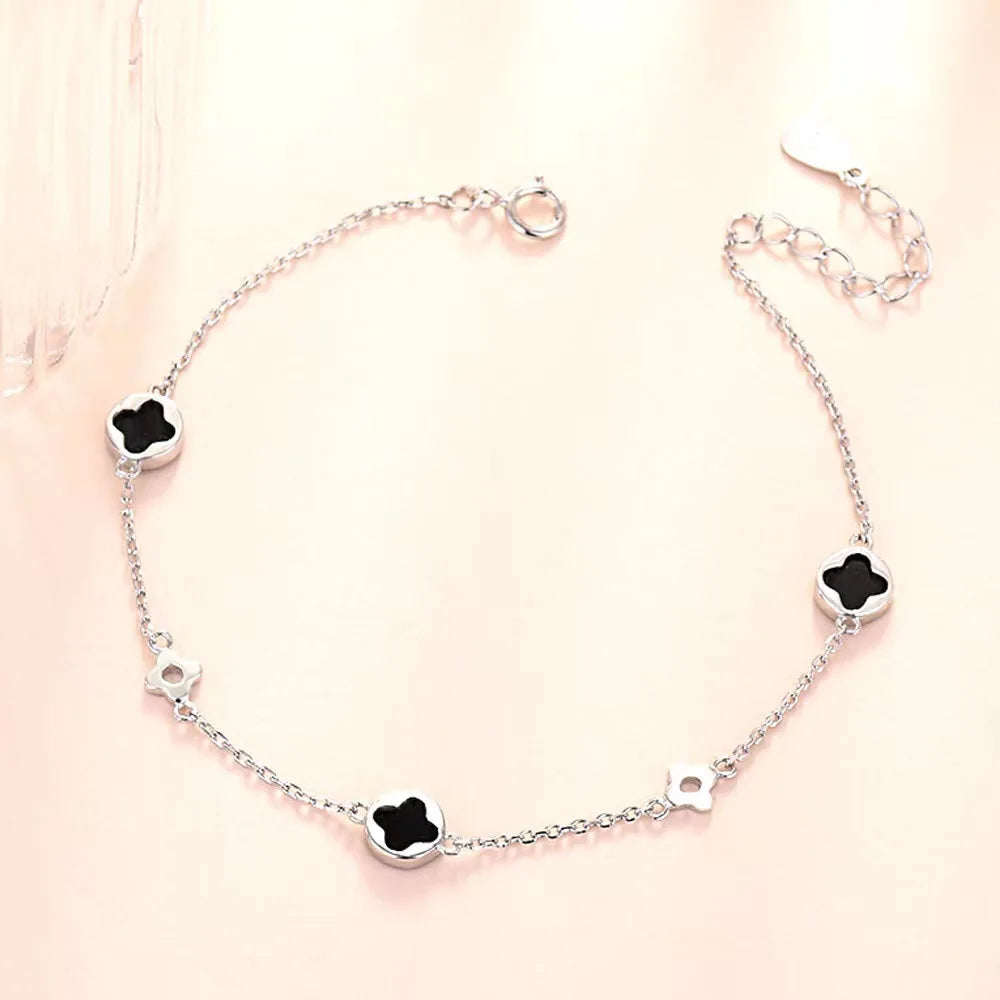 Pulsera de Trébol en Plata de ley Simple, Moderna y Lujosa