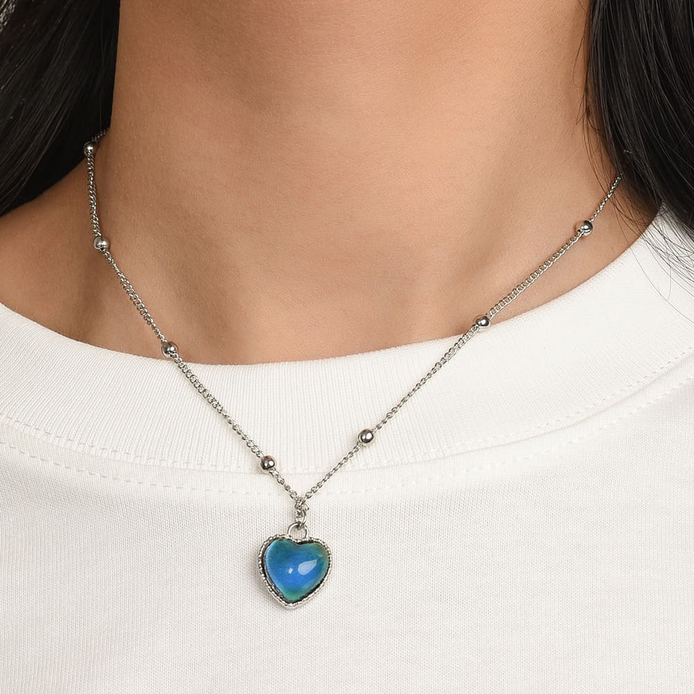 Collar Cambio De Color Emociones Por Temperatura En Corazón