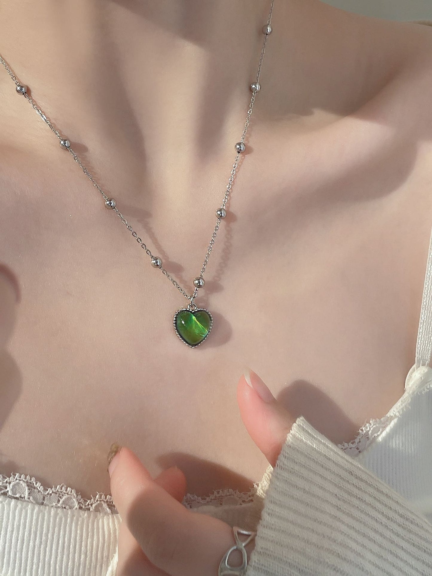 Collar Cambio De Color Emociones Por Temperatura En Corazón