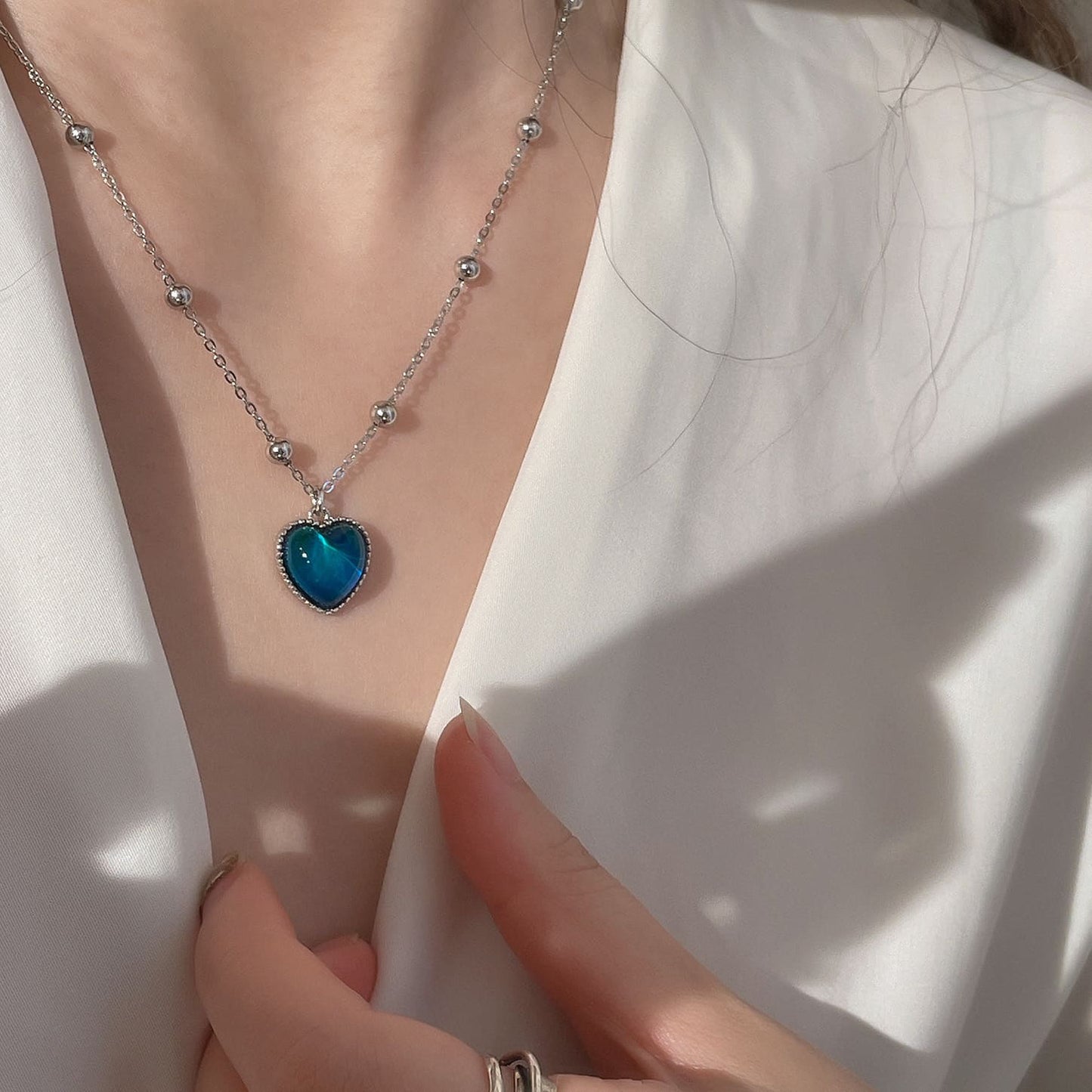 Collar Cambio De Color Emociones Por Temperatura En Corazón