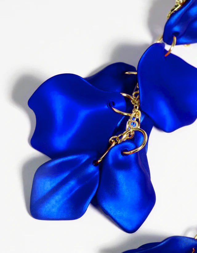 Aretes de Pétalos Azul Metalizado