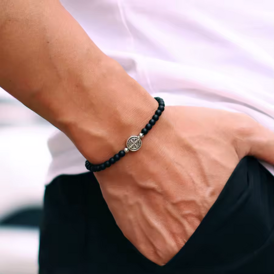 Pulsera de San Benito en Plata y Cuarzos Naturales