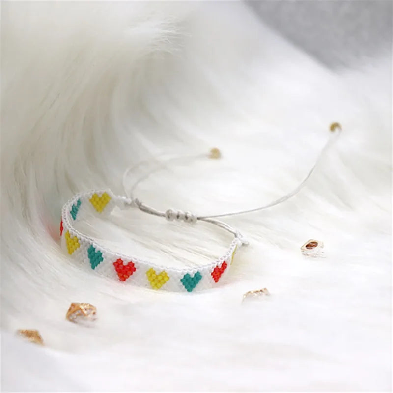 Pulsera Miyuki Ajustable de Corazones ❤️❤️❤️