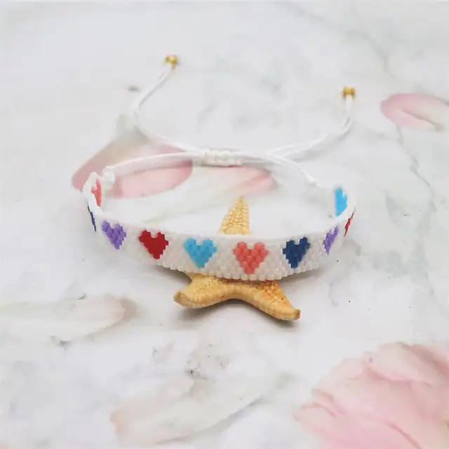 Pulsera Miyuki Ajustable de Corazones ❤️❤️❤️