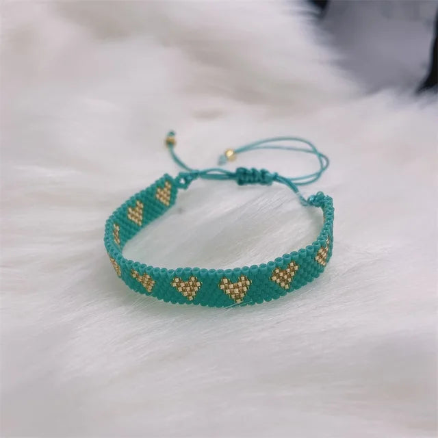 Pulsera Miyuki Ajustable de Corazones ❤️❤️❤️