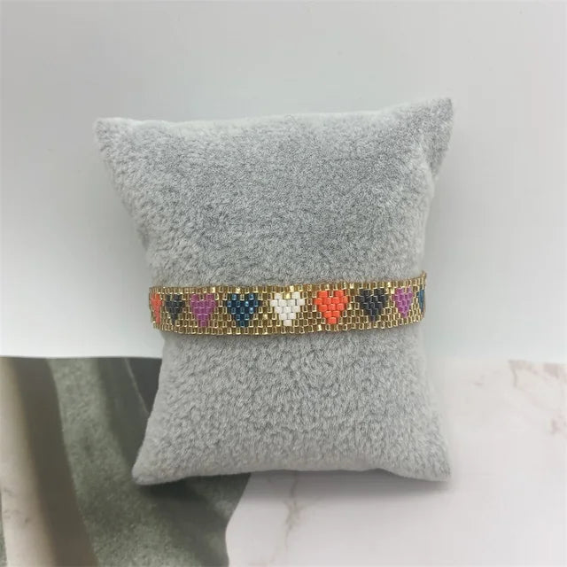 Pulsera Miyuki Ajustable de Corazones ❤️❤️❤️