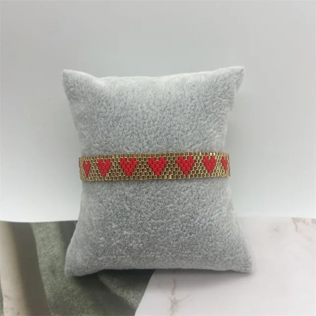 Pulsera Miyuki Ajustable de Corazones ❤️❤️❤️