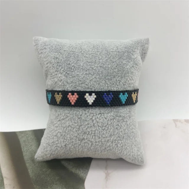 Pulsera Miyuki Ajustable de Corazones ❤️❤️❤️