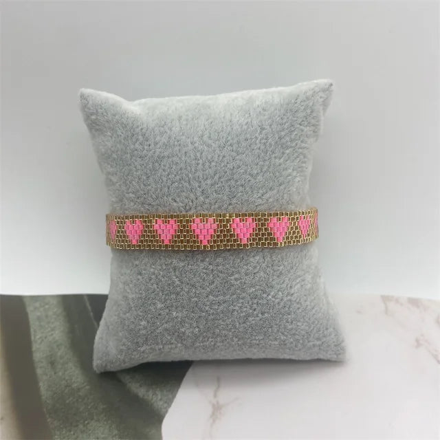 Pulsera Miyuki Ajustable de Corazones ❤️❤️❤️