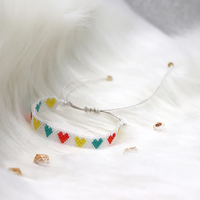 Pulsera Miyuki Ajustable de Corazones ❤️❤️❤️