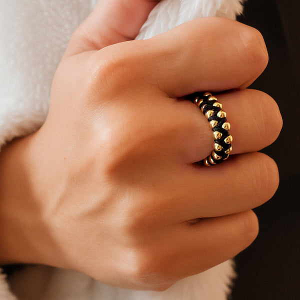 Anillo Trenzado Oro 18k – Estilo Zigzag Elegante