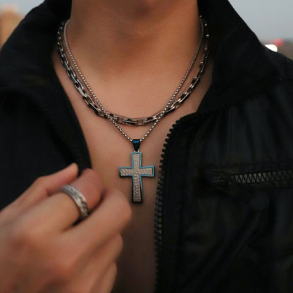 Colgante Cruz En Acero Chapado En Oro (No Se decolora)