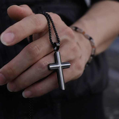 Colgante Cruz En Acero Chapado En Oro (No Se decolora)