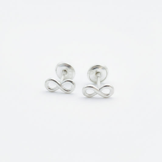 Aretes del Infinito en Plata Italiana