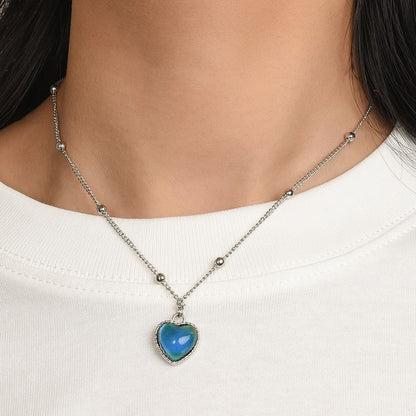 Collar Cambio De Color Emociones Por Temperatura En Corazón