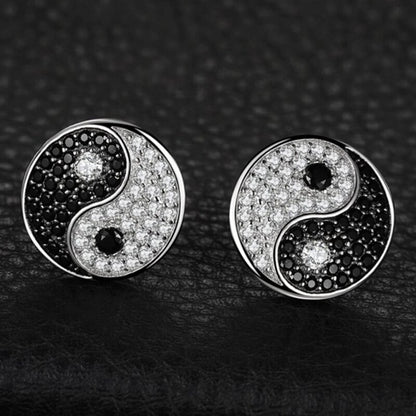 Pendientes Yin-yang Bañado En Plata De Circón Blanco Y Negro
