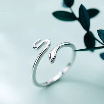 Anillo De Serpiente Enchapado En Plata Ajustable