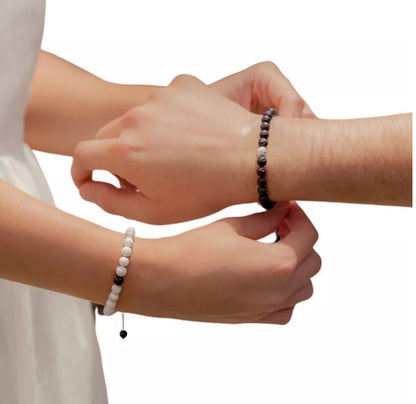 Pulsera Para Parejas En Hilo + Piedras Volcanicas Y Howlita