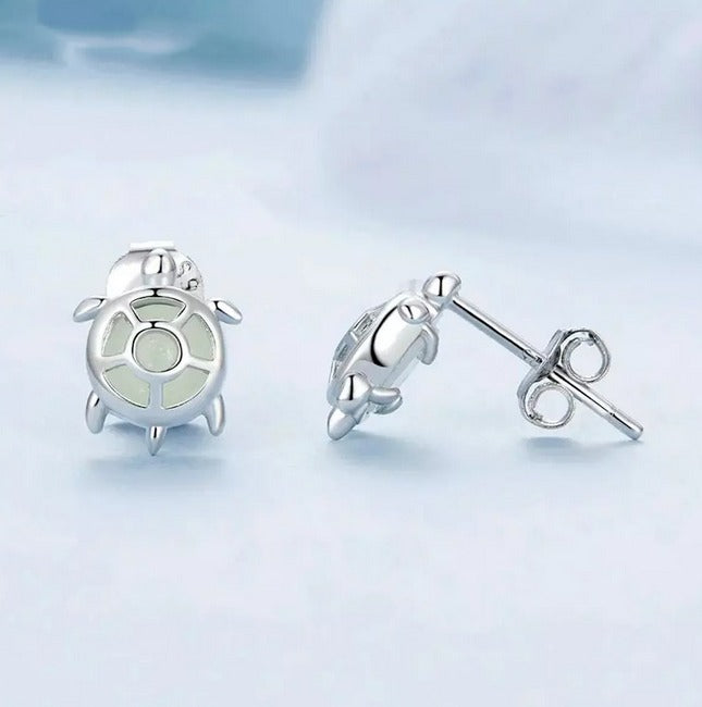 Pendientes Tortuga Luminosa Hecha En Plata Real De Ley 925