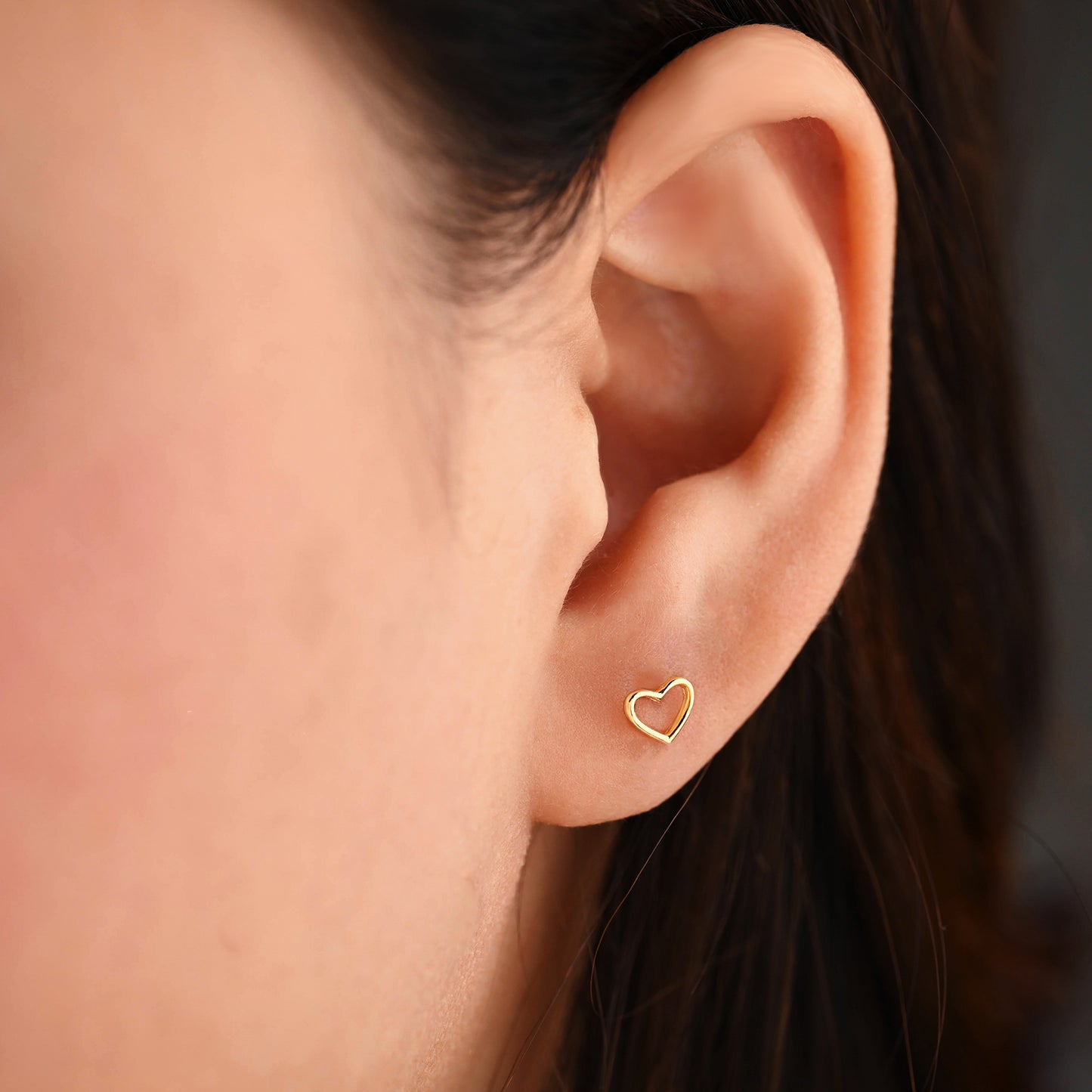 Topo Silueta Corazón 18k