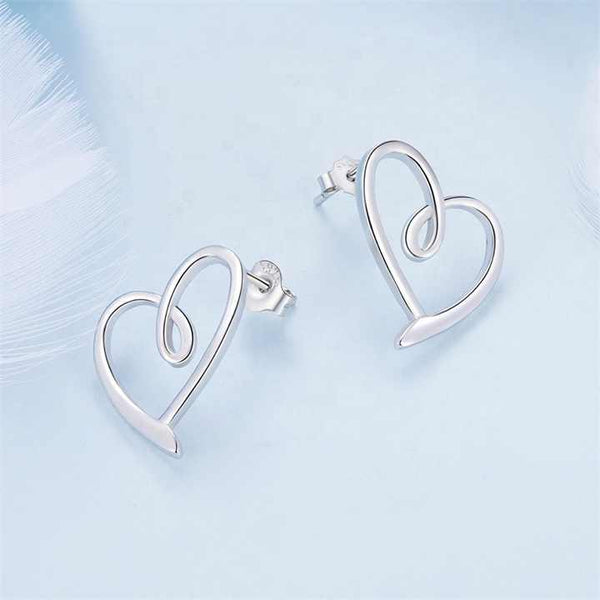 Aretes en Plata – Un Corazón que Fluye