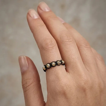 Anillo Tejido Trenzado Diamantado en Oro 18K
