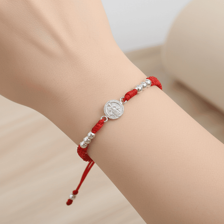 Pulsera San Benito en Plata Esterlina