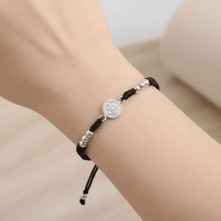 Pulsera San Benito en Plata Esterlina