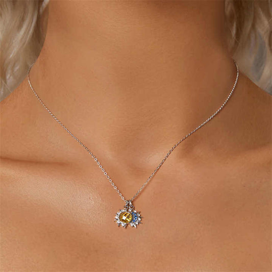 Donde el Sol Abraza a la Luna- Collar En Plata Certificada