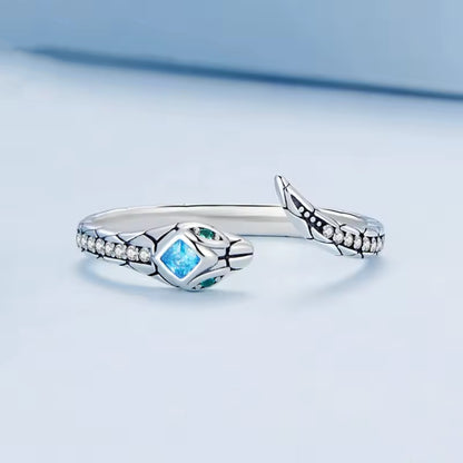 Anillo de Plata Ley de Serpiente con Circones