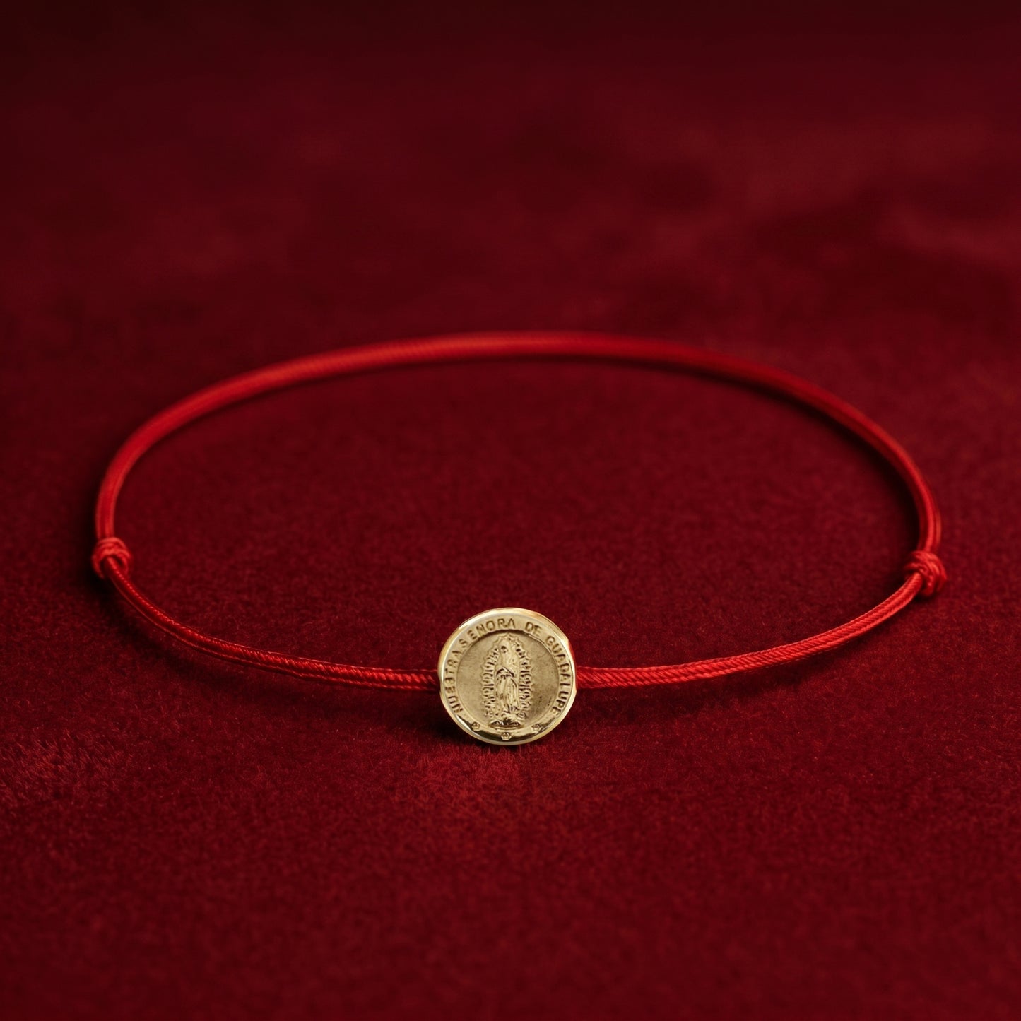 Pulsera Hilo Rojo Virgen de Guadalupe 18k